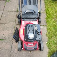 lawnmower self-propelled