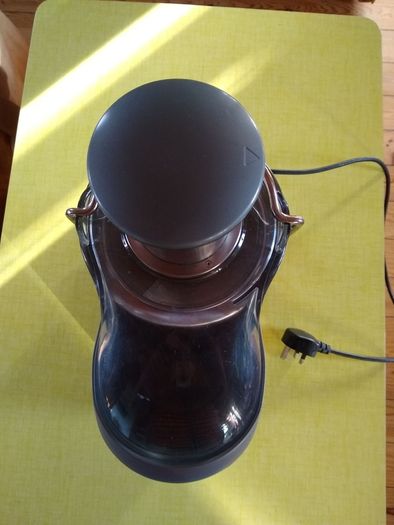 Breville JE4 Commercial Juicer