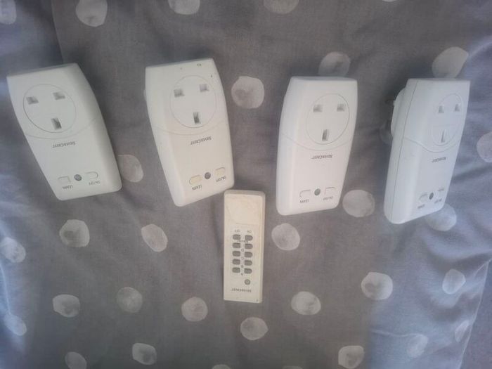 remote control sockets