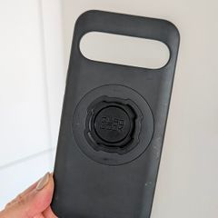 Quadlock Pixel 9 case