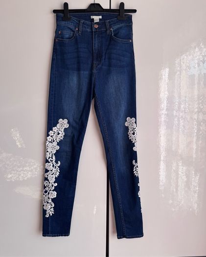H&M Blue Skinny Jeans wish White Floral Lace - Size EUR 36 / UK 8