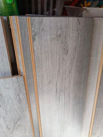 Floor Laminate 12mm