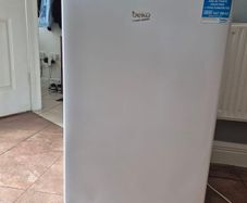 beko freezer
