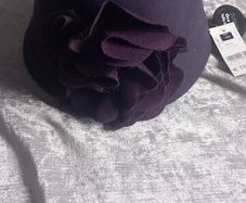 Womans hat