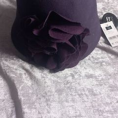 Womans hat
