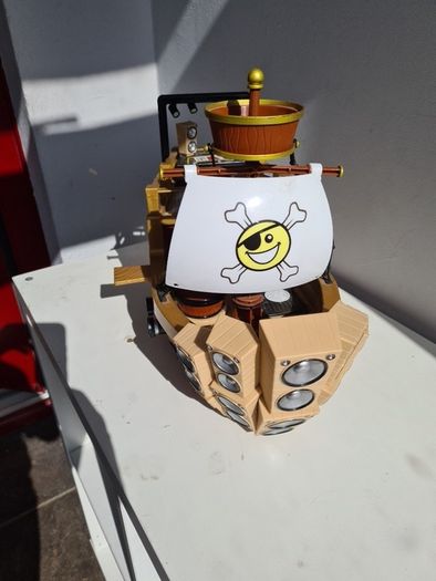 Musical pirate ship
