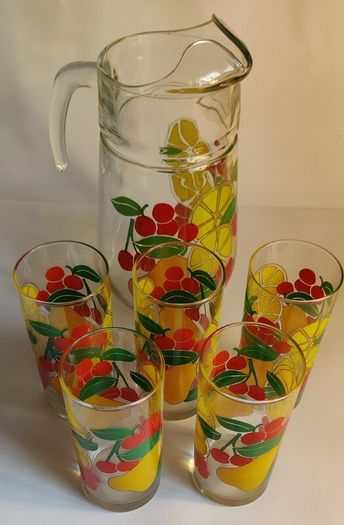 Vintage 1960's fruit print glasses and jug.