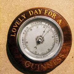 Guinness 1960's original barometer advert.