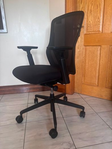 senator ousby mesh task chairs
