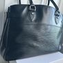 Louis Vuitton Passy GM bag Image 4