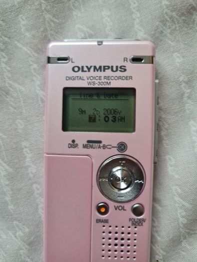 Olympus ws-300m digital voice recorder pink 256 mb in excellent condition