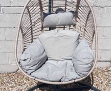 Egg chair