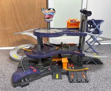 Hot Wheels Garage
