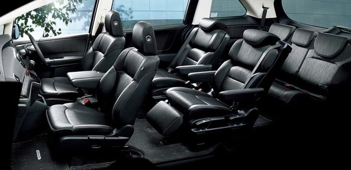 2016 Honda Odyssey Absolute Hybrid 7 seater
