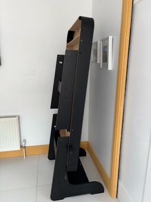 Air hockey table