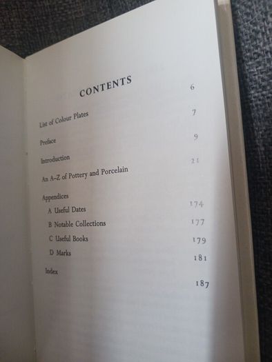 The Observer's Book of Pottery & Porcelain/ 1977
