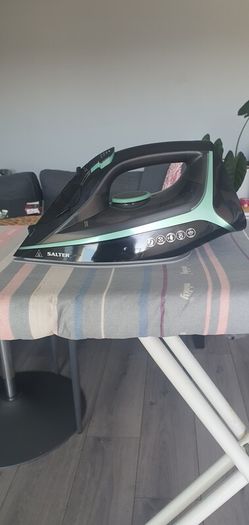 Iron + Ironing Board
