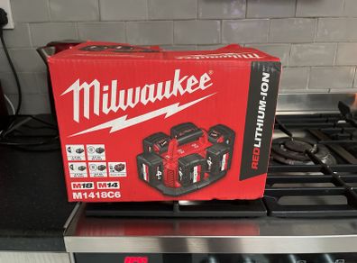 Milwaukee Multi Charger