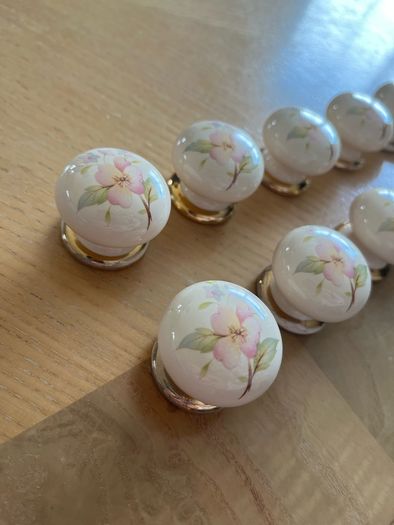 Vintage Floral Ceramic Knobs