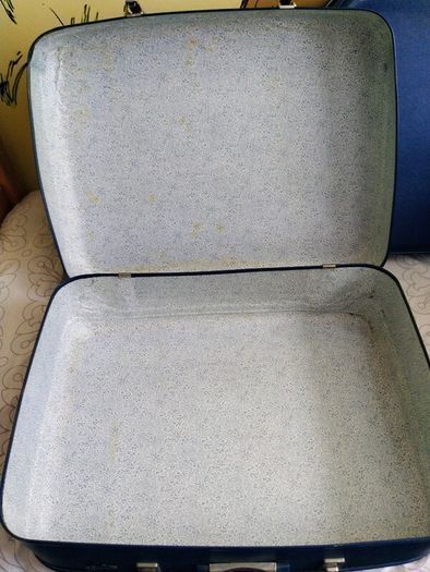 4 vintage/Antique suitcases