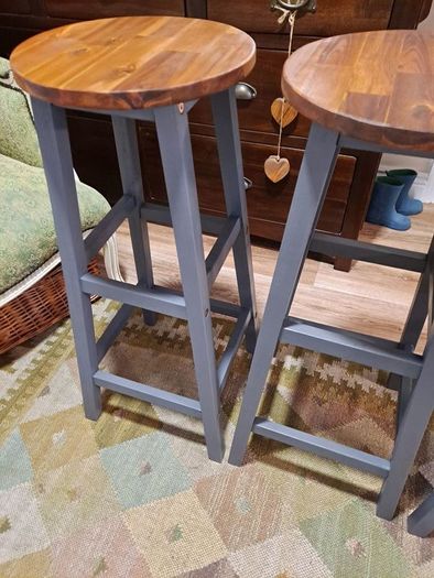 Island/Bar Stools