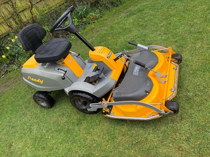 Stiga Combi 95 Mulcher (mint condition) - Ride on Lawnmower
