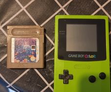 gameboy colour with original tetris