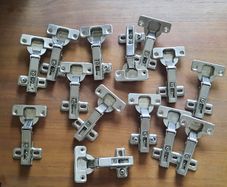 Cabinet Door Hinges