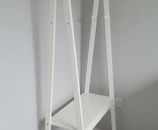 Free standing clothes rail
