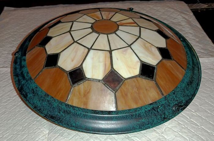 Glass ceiling shade