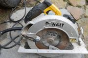 DEWALT 110V Circular Saw, 7-1/4 inch, Pivoting with up to 57 Degree Bevel, Corded (DWE575SB)