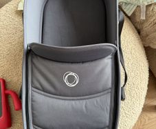 Bugaboo Bee 5 bassinet complete (including bassinet base)
