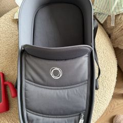 Bugaboo Bee 5 bassinet complete (including bassinet base)