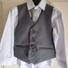 Boys suit age 3 years