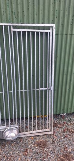 dog kennels