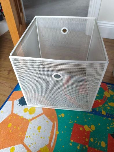 Storage box