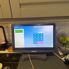 uniwell touch screen till system