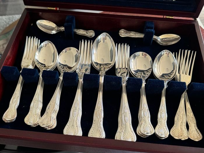 Newbridge Silverware Collector Suite 44pc Cutlery Canteen