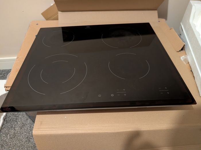 Electrolux Ceramic Hob (EHF6241FOK) - 4 Zones
