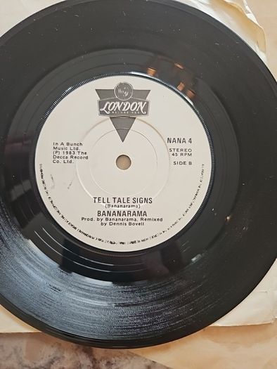 Bananarama 7" (Irish) - Na Na Hey Hey Kiss Him Goodbye