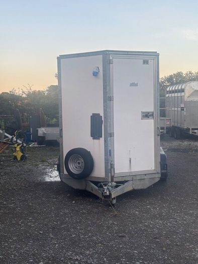 Ifor Williams Box Trailer