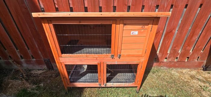Rabbit hutch