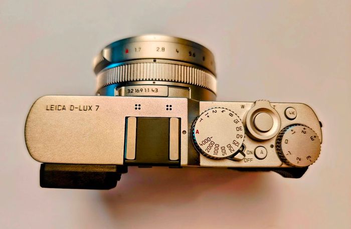 Leica D-Lux 7 digital camera