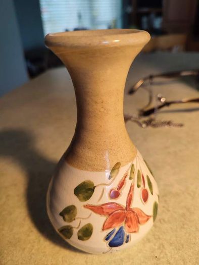 Rare find  Vintage 1990s Handmade Rob O Neill Bunratty Ireland Pottery Bud Vase