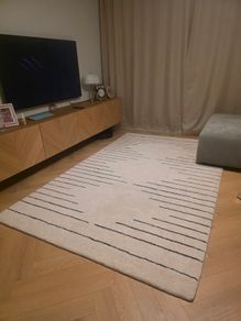 wool rug 1.50 X 2.40