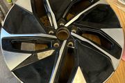 vw id4 alloy wheel 19"
