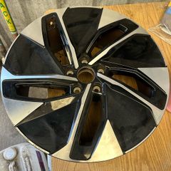 vw id4 alloy wheel 19"