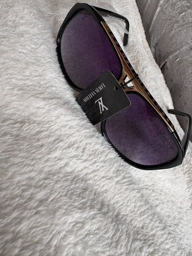 sunglass