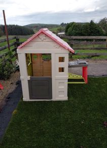 kids playhouse