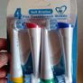 4 Pack Of Soft Bristle Toothbrush Heads (new). Image 3